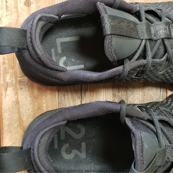 Nike LeBron 14 Low Men's Size 12 Triple Black 2017 878636-002 - Picture 7 of 8